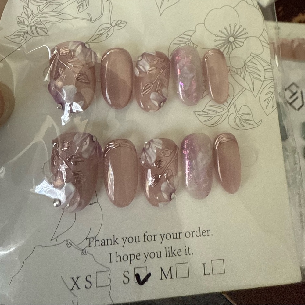 Handmade Press💅🏼On Nails-Live Unlisted Item - Picture 6 of 16